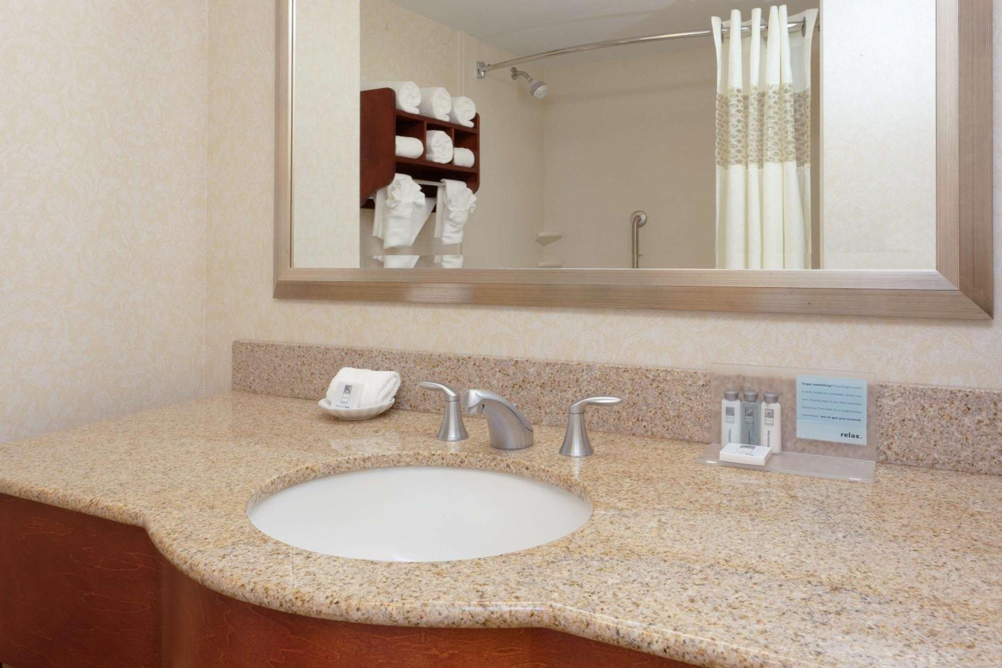 Hampton Inn Warrenton, Va Екстериор снимка
