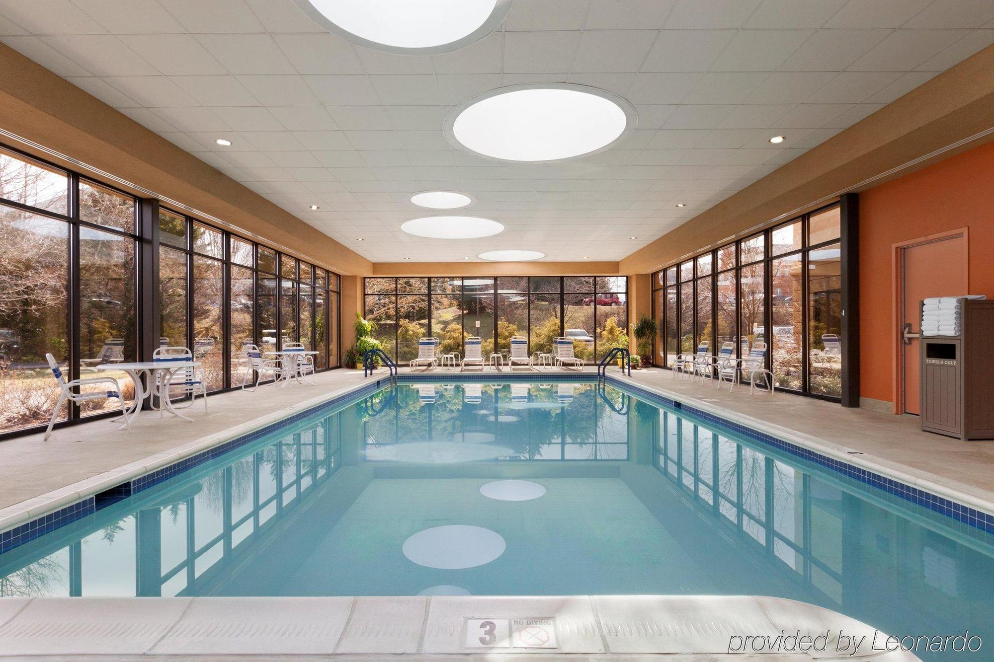 Hampton Inn Warrenton, Va Екстериор снимка